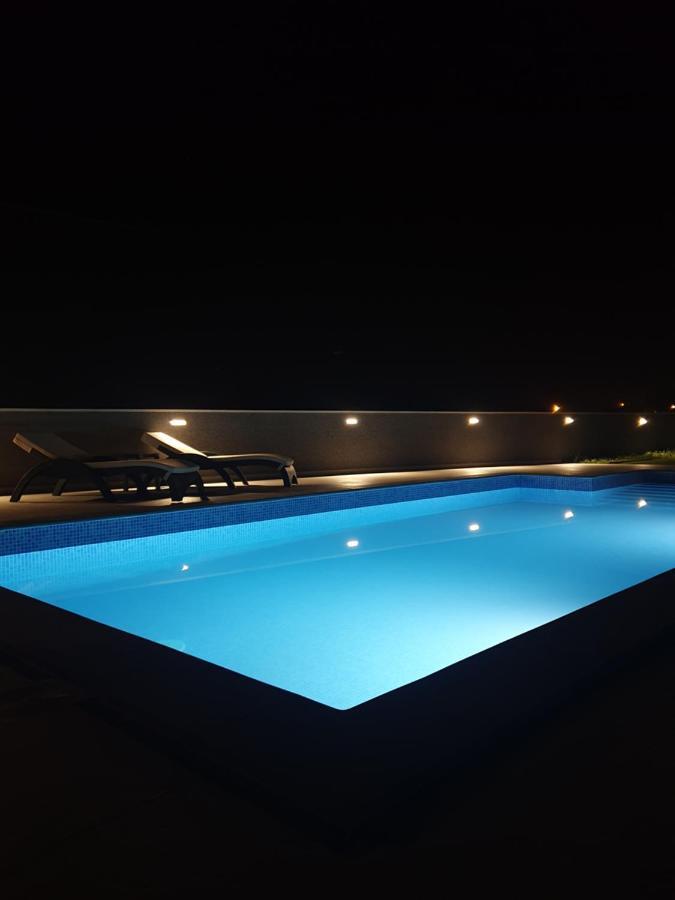 Villa Valf Posedarje Buitenkant foto